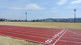 平川市陸上競技場